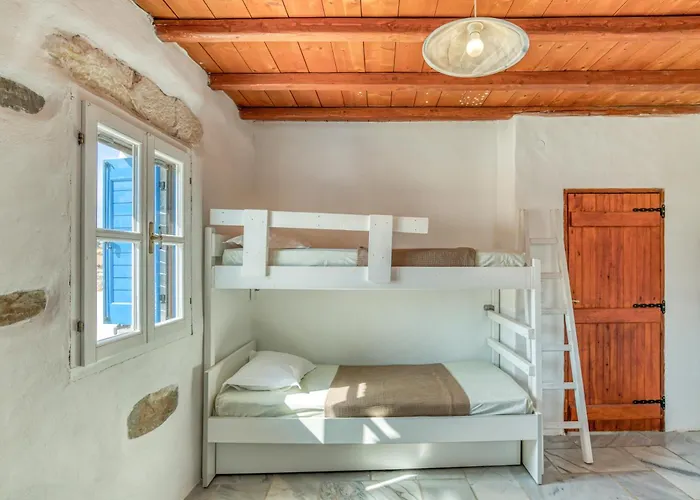 Villa Nikoramavilla Paros With Swimming Poll And Bbq For 21 Guests Piso Livadi