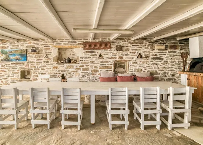 Nikoramavilla Paros With Swimming Poll And Bbq For 21 Guests * Piso Livadi