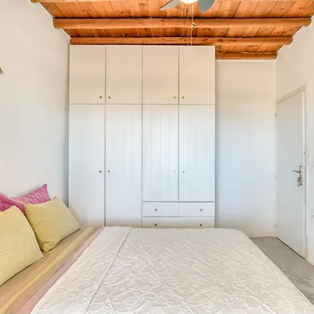 Nikoramavilla Paros With Swimming Poll And Bbq For 21 Guests Villa *