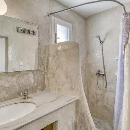 Nikoramavilla Paros With Swimming Poll And Bbq For 21 Guests Piso Livadi