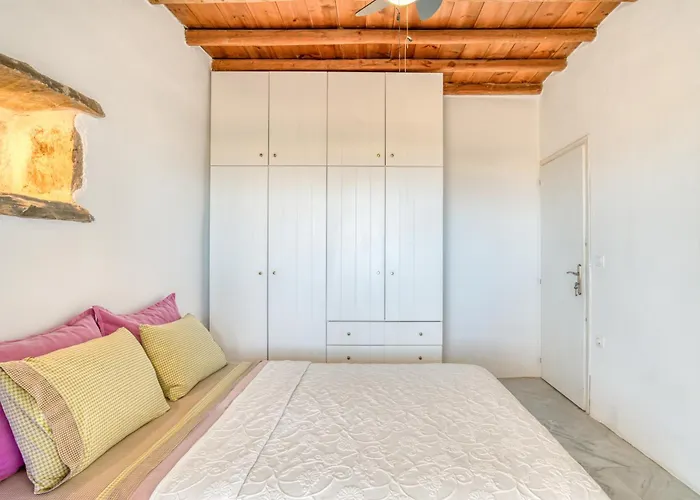 Nikoramavilla Paros With Swimming Poll And Bbq For 21 Guests Villa *