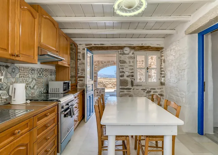 Villa Nikoramavilla Paros With Swimming Poll And Bbq For 21 Guests Piso Livadi